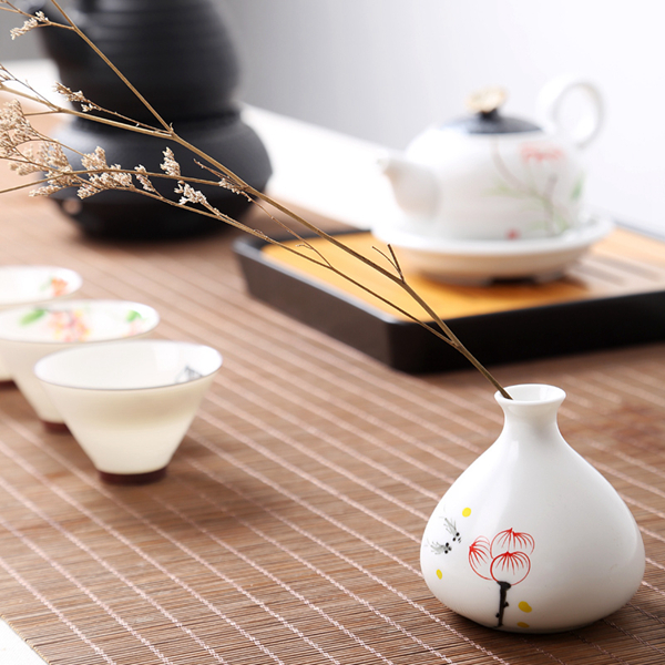 Oriental hand painted mini ceramic flower vase 15